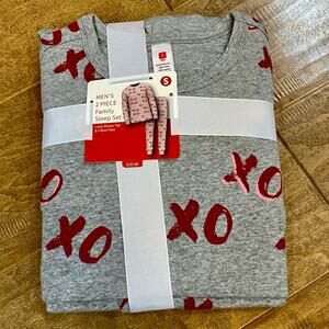 Men’s 2 Piece Family Sleep Set XO Print Long Sleeve & Pant Grey Size Small NWT